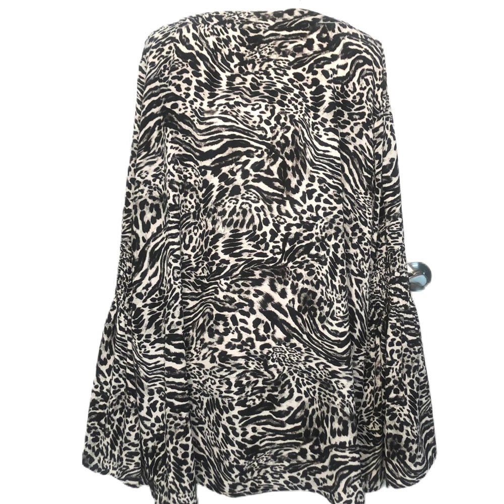 MICHAEL Michael Kors Animal Print Pattern Long Bell Sleeve Blouse/Tunic Sz 3X - Picture 11 of 15